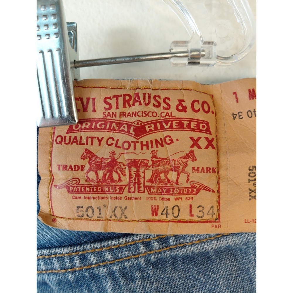 Levi's 501xx Denim Jeans Men's W40x34 Med Wash Button Fly 2005 Grunge Y2k
